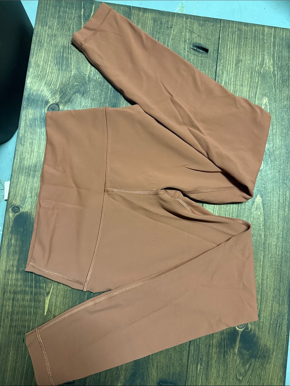 Lululemon Wunder Train Leggings - Picture 1 of 8